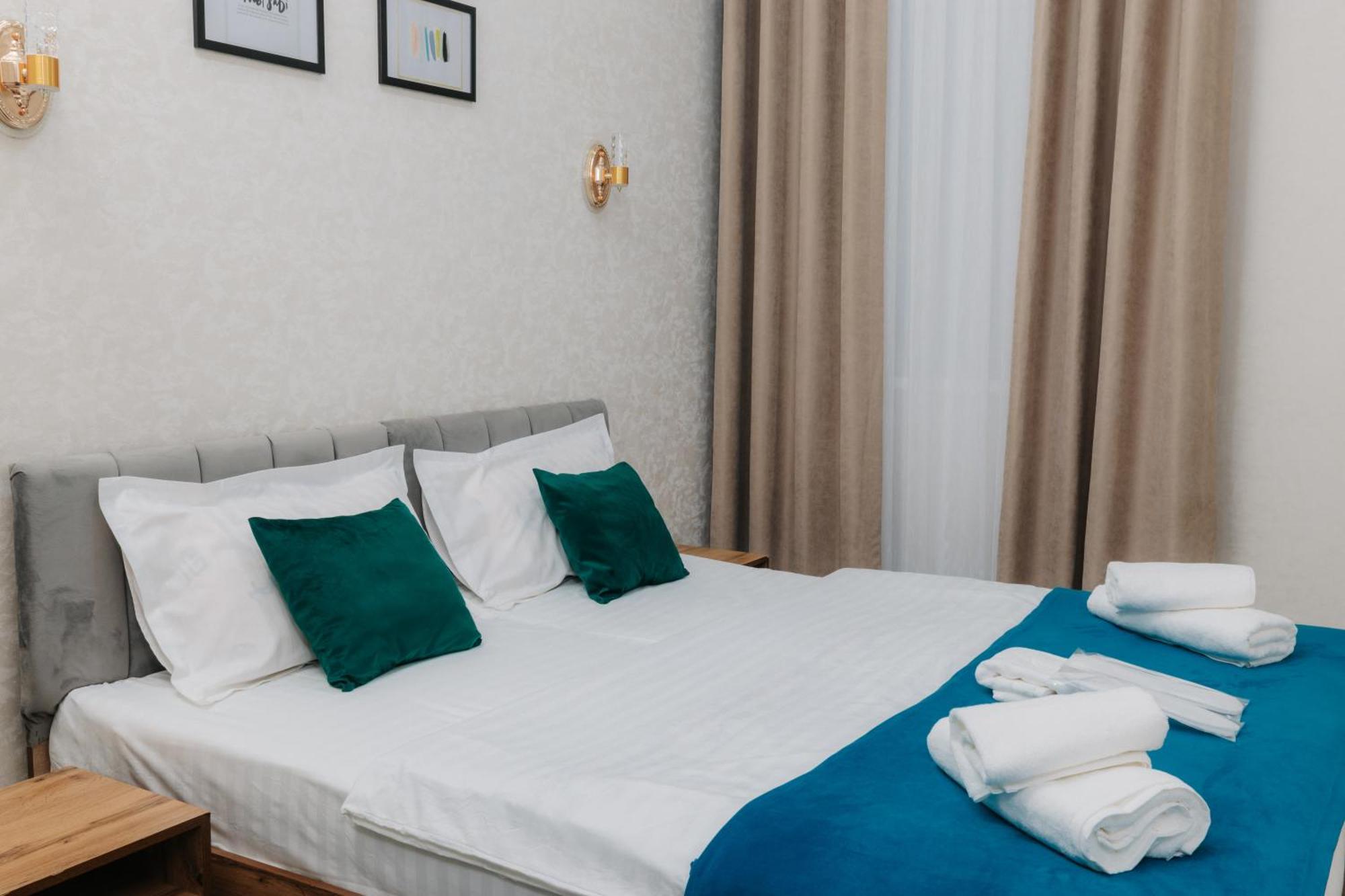 Resident Hotel Tachkent Extérieur photo