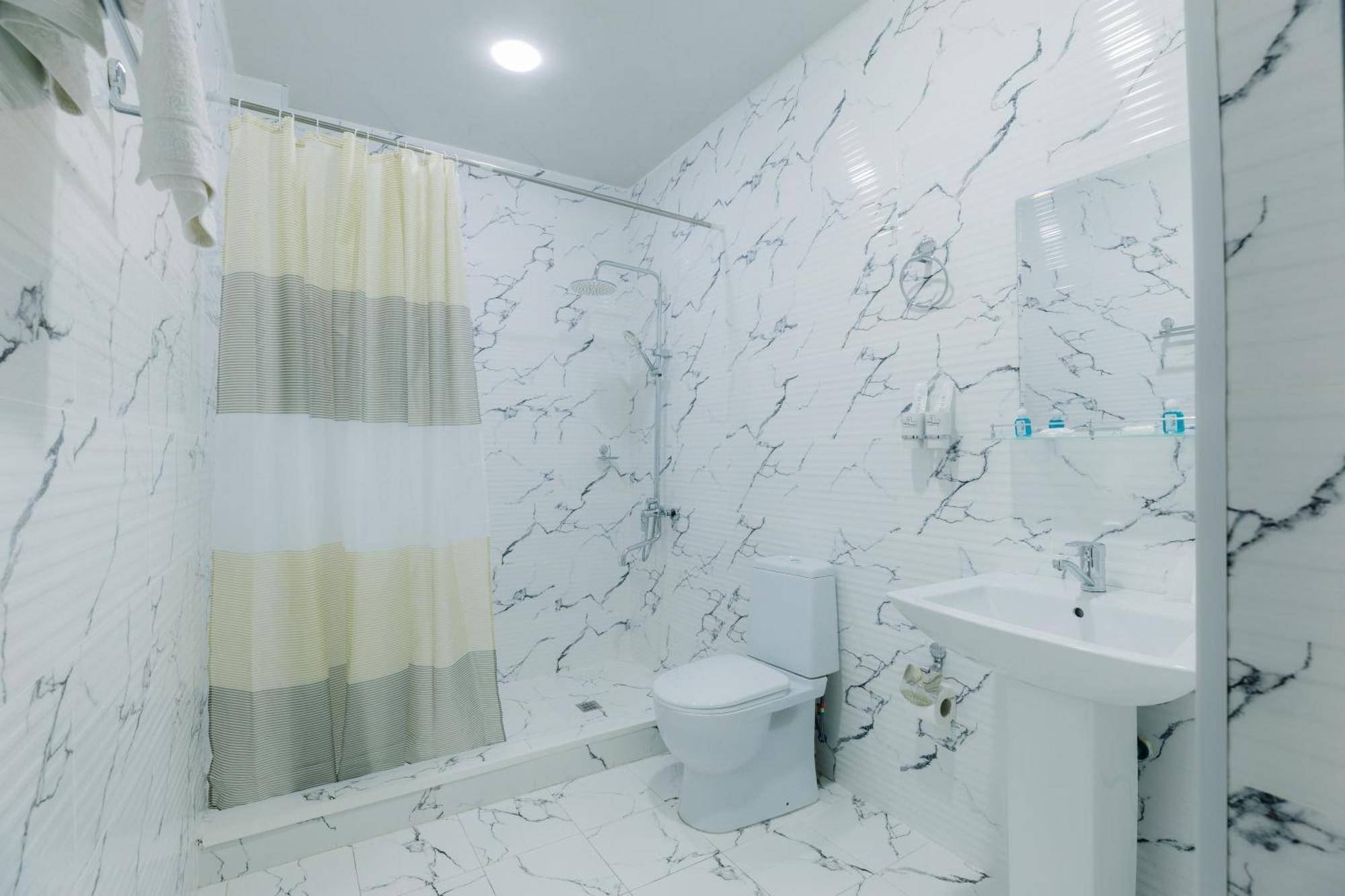 Resident Hotel Tachkent Extérieur photo