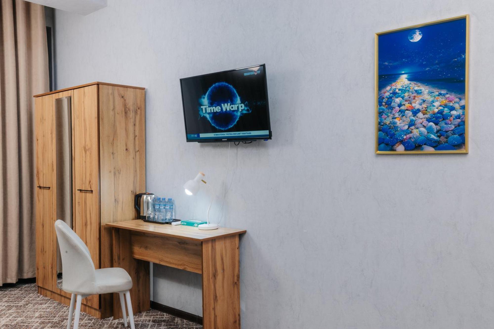 Resident Hotel Tachkent Extérieur photo