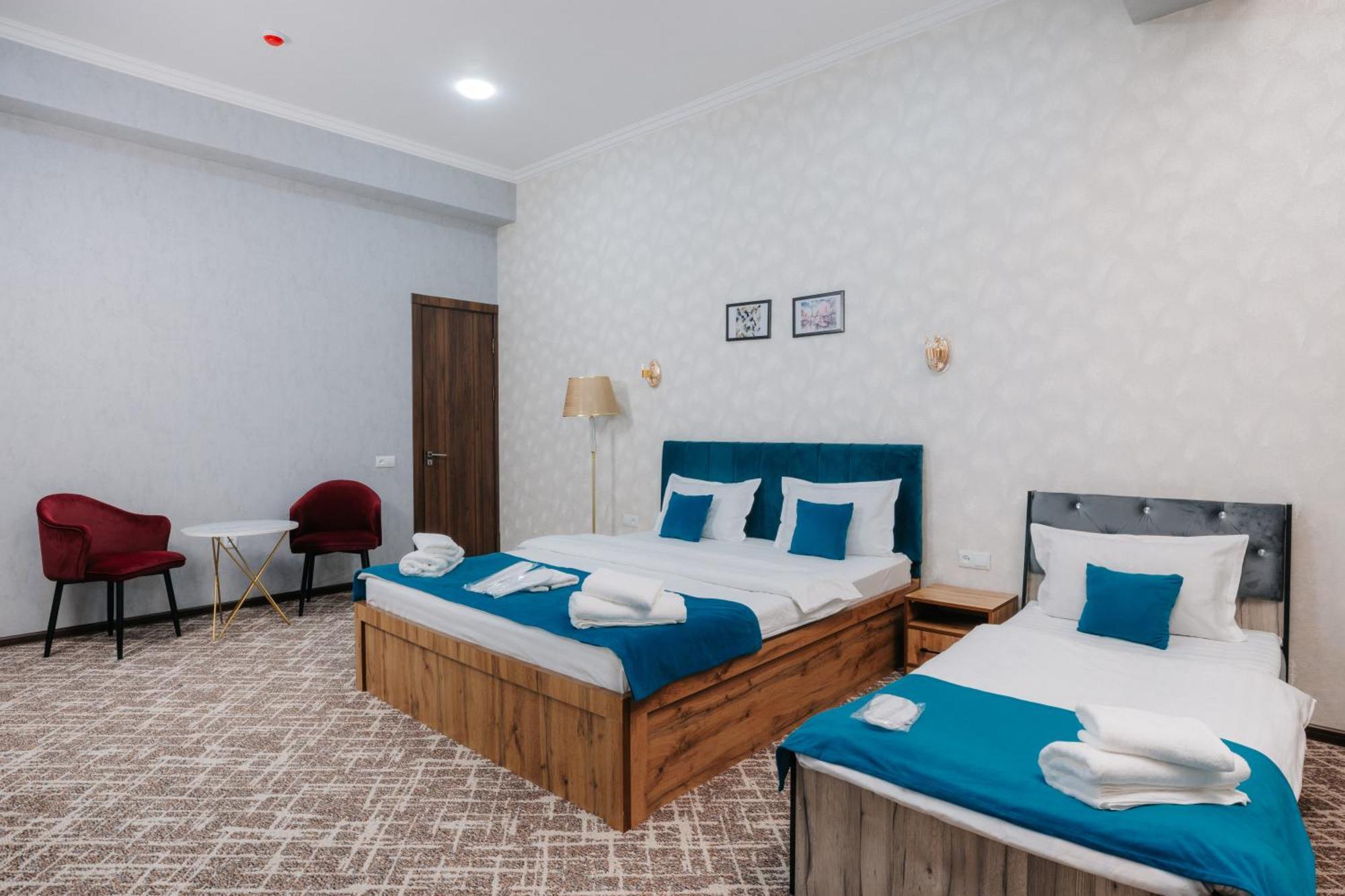 Resident Hotel Tachkent Extérieur photo