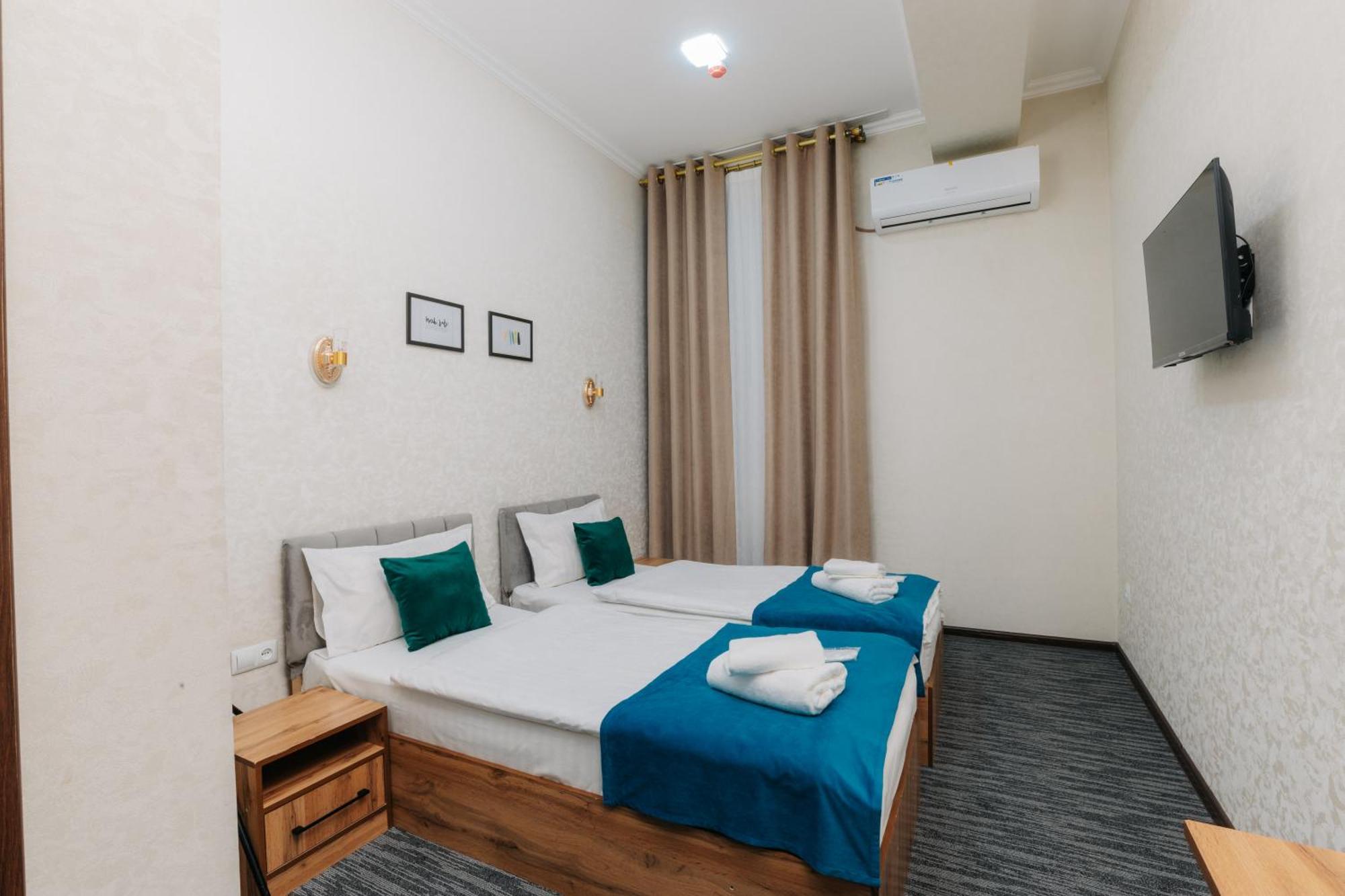 Resident Hotel Tachkent Extérieur photo
