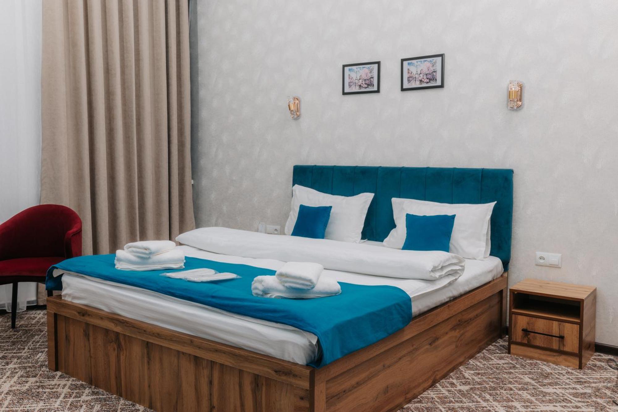 Resident Hotel Tachkent Extérieur photo