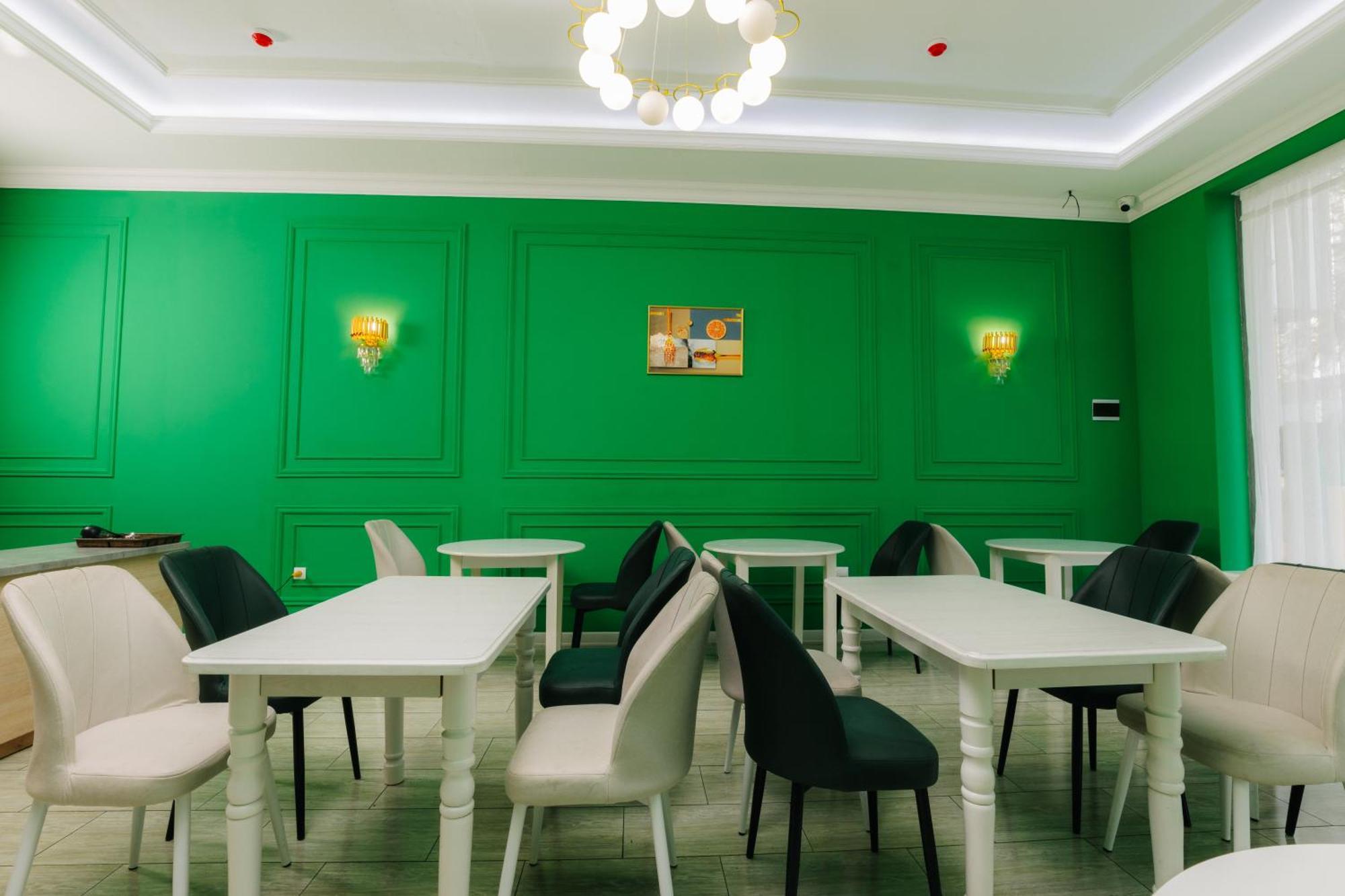 Resident Hotel Tachkent Extérieur photo